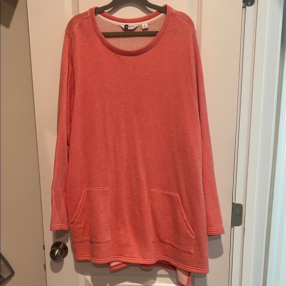 Modern Soul Tops - Modern Soul Coral Long-Sleeve Pullover Hoodie with Front Pockets
